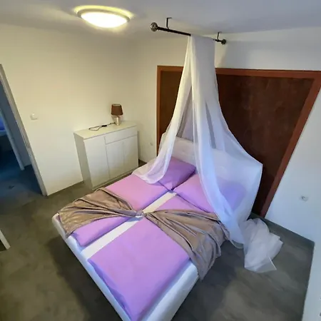 Arena Apartment